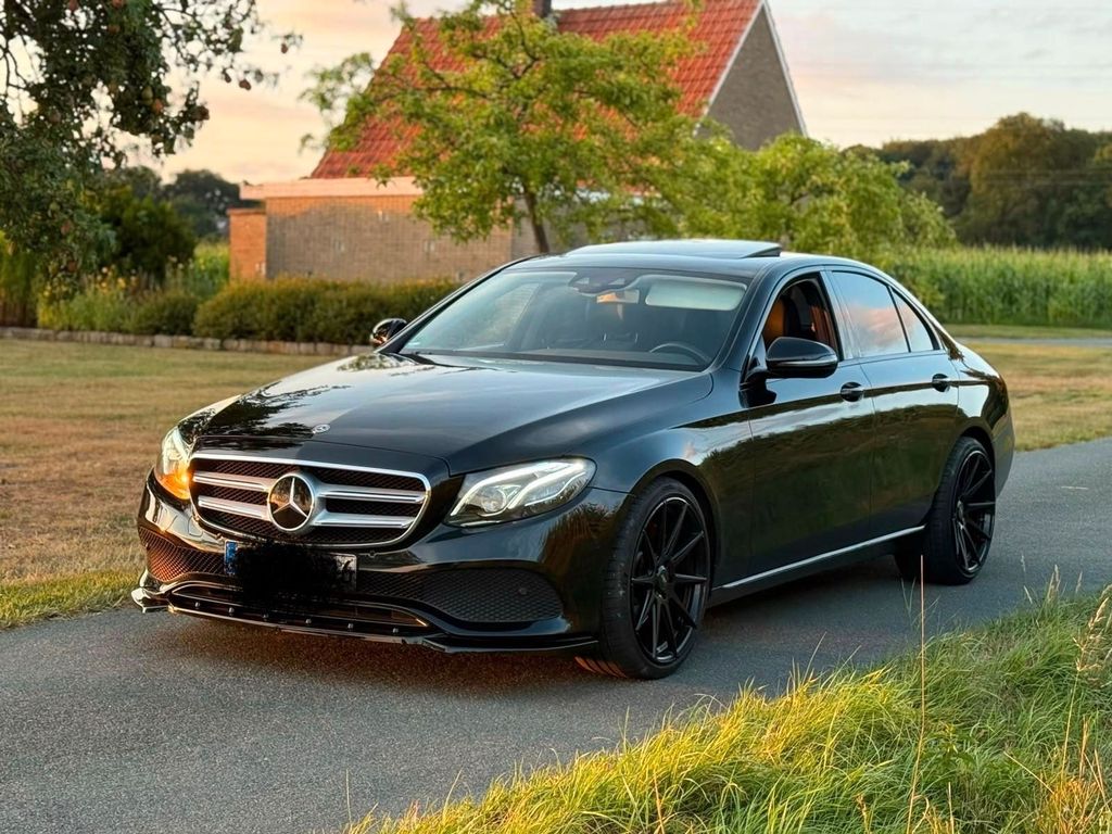 Image of Mercedes-Benz E 350