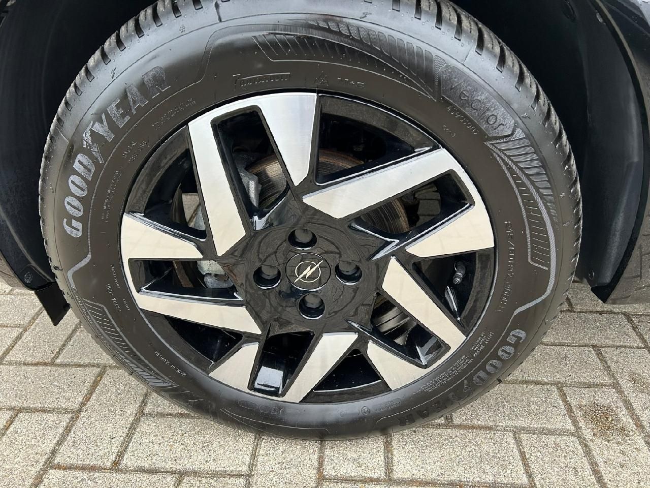 Fahrzeugabbildung Opel Mokka GS