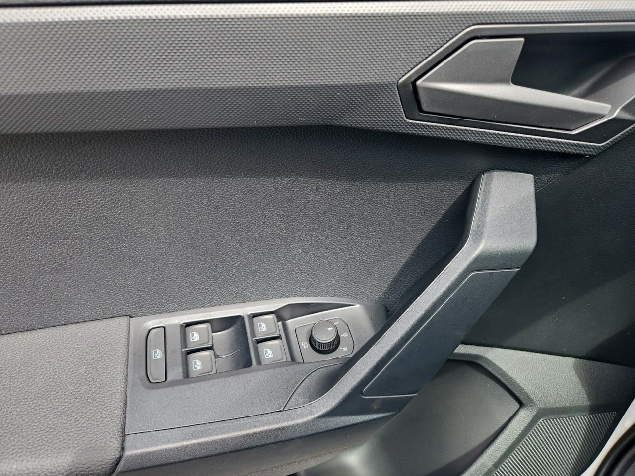 Fahrzeugabbildung SEAT Ibiza Reference Klima,Smart-Link,LED