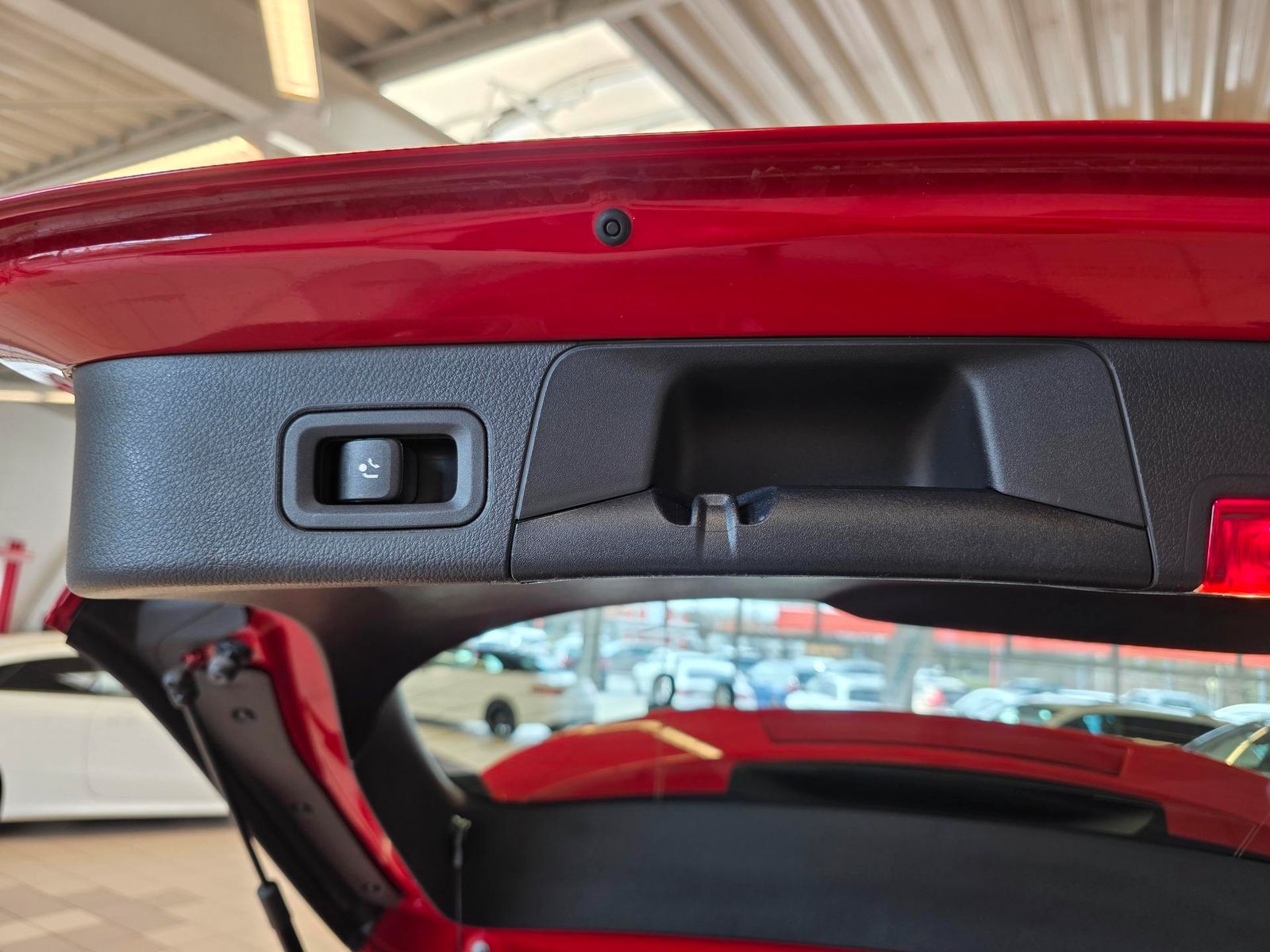 Fahrzeugabbildung Mercedes-Benz B250 Autom. /LED/Navi/StandHz/Park-As/Ahk