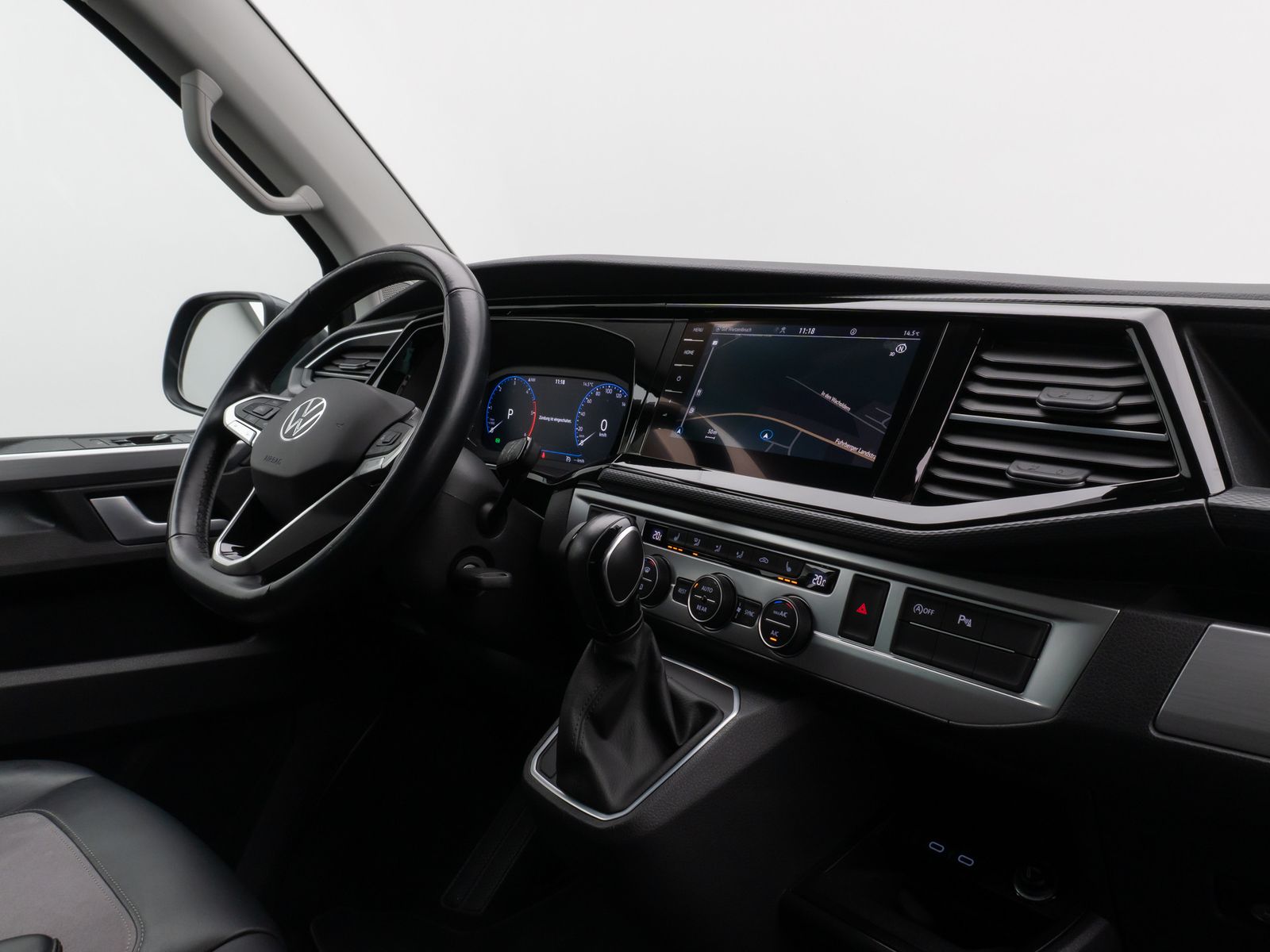 Fahrzeugabbildung Volkswagen T6 Multivan Kamera DAB Standheizung Navi Tempo