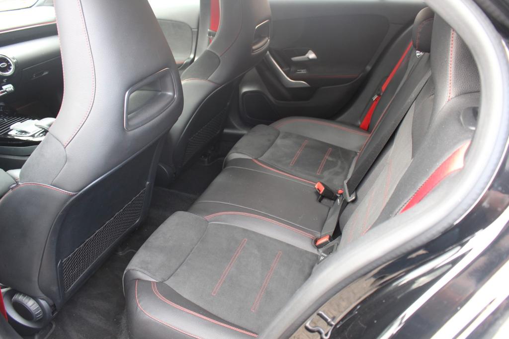 Mercedes-Benz A 35 AMG