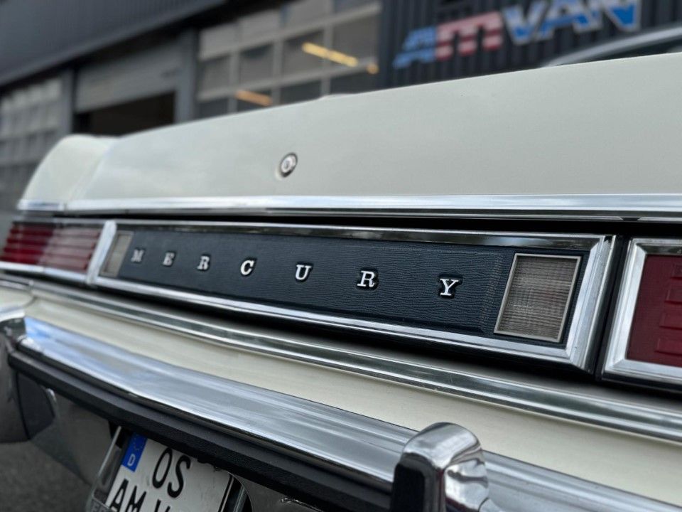 Fahrzeugabbildung Ford Mercury Marquis in unglaublich gutem Zustand