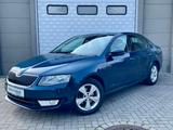 Skoda Octavia Lim. Ambition 1.4 TSI*Klimaautomatik*PDC - Skoda Octavia mit Benzin-Antrieb: Limousine, 1.4