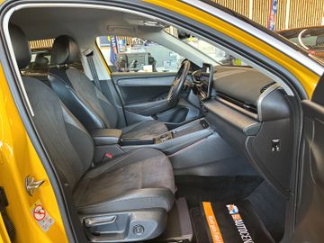Volkswagen T-Roc *1.HAND*19%*LKHZ*ACC*CARPLAY*MASSAGE*CAM