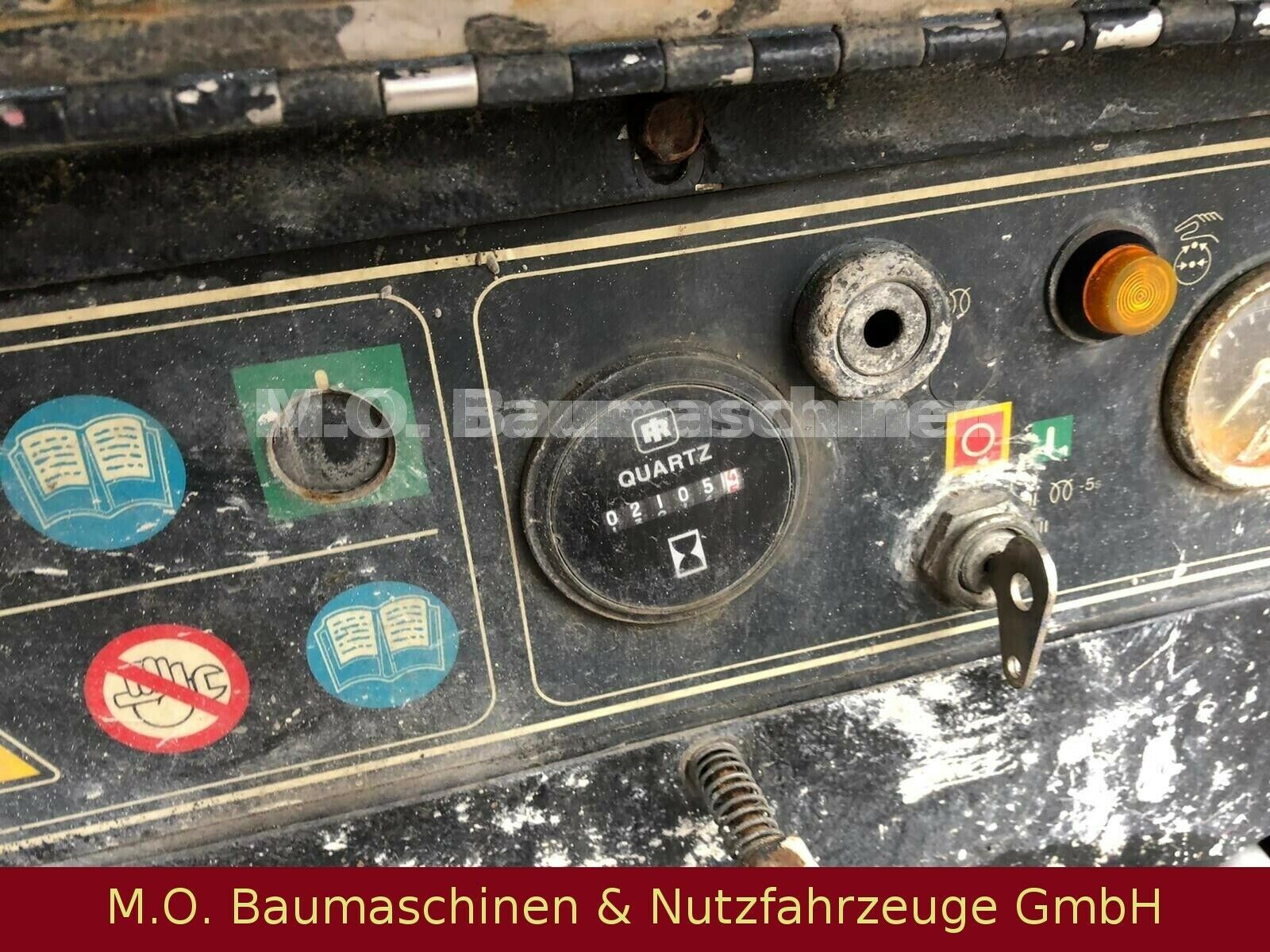Fahrzeugabbildung Andere Ingersoll-Rand / Kompressor / 7 bar / 750 Kg