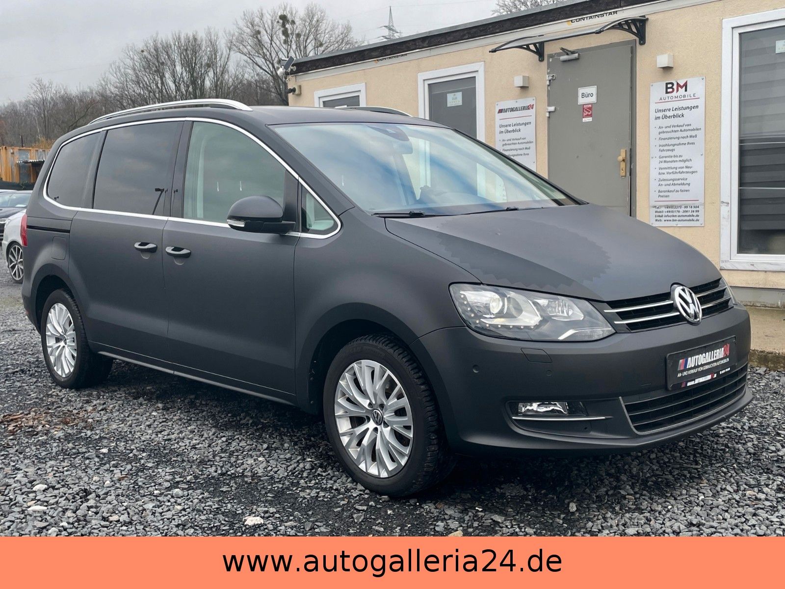 Fahrzeugabbildung Volkswagen Sharan HIGHLINE 7-SITZER Navi Leder Xenon SPORT