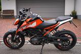 KTM Duke 125 - KTM DUKE 125
