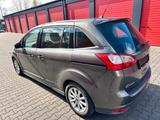 Ford Grand C-Max Grand C-MAX Titanium - Ford Grand C-Max mit Benzin-Antrieb: Van, Schaltgetriebe