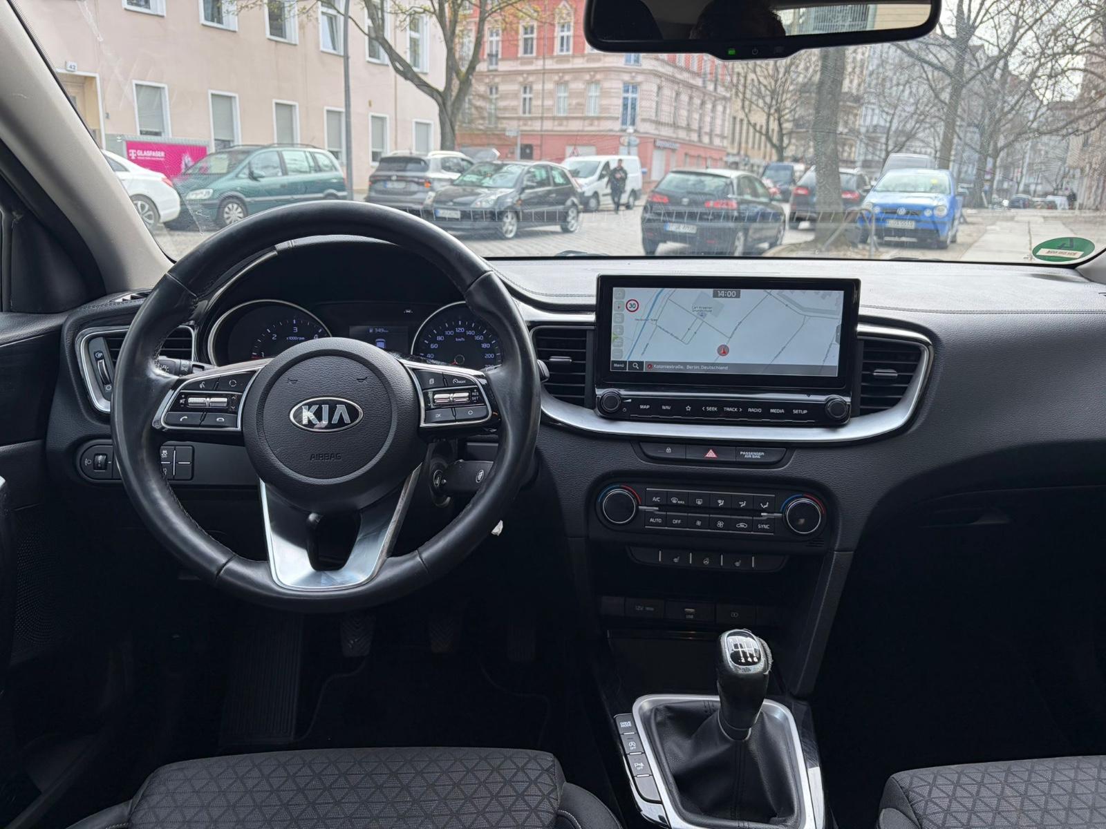 Kia cee'd Sportswagon 1.6 CRDi Hybrid Diesel / E