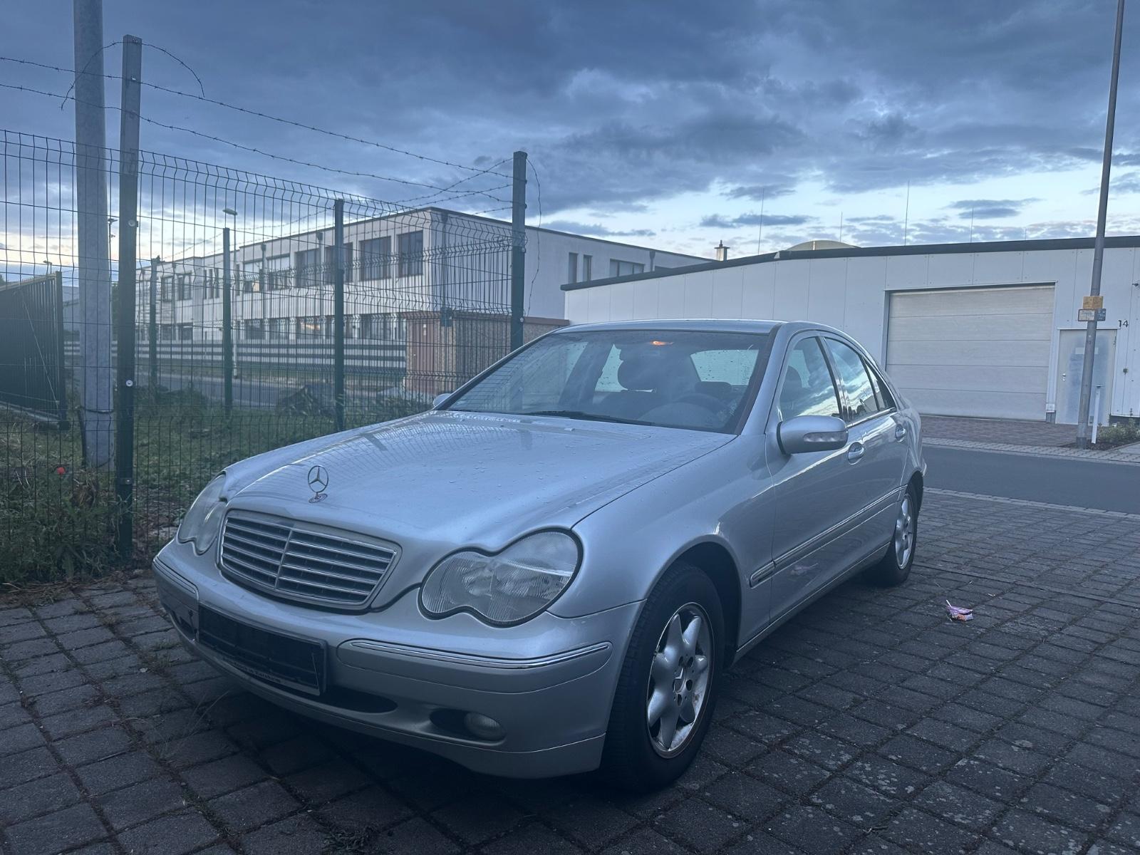 Mercedes-Benz Mercedes C 180