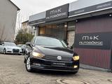 Volkswagen Passat Lim. Comfortline BMT/Start-Stopp - Volkswagen Passat in Frankfurt (Main)