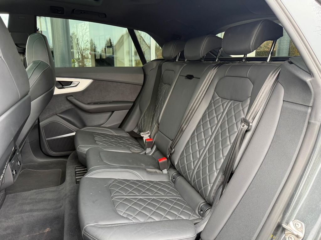 AUDI Q8 50 TDI quattro/ B&O/ MATRIX/ PANORAMA AUDI Q8 50 TDI quattro/ B&O/ MATRIX/ PANORAMA