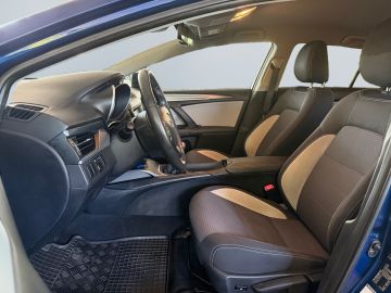 Toyota Avensis - 9