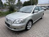 Toyota Avensis 2.4 Executive Lim. - Toyota Avensis Executive mit Benzin-Antrieb
