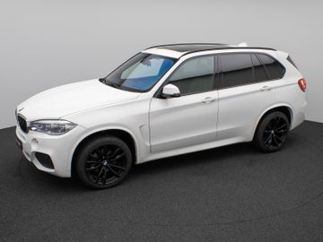 Fahrzeugabbildung BMW X5 xDr 30d M Sport Pano HUD H/K AHK  Comfort 20'