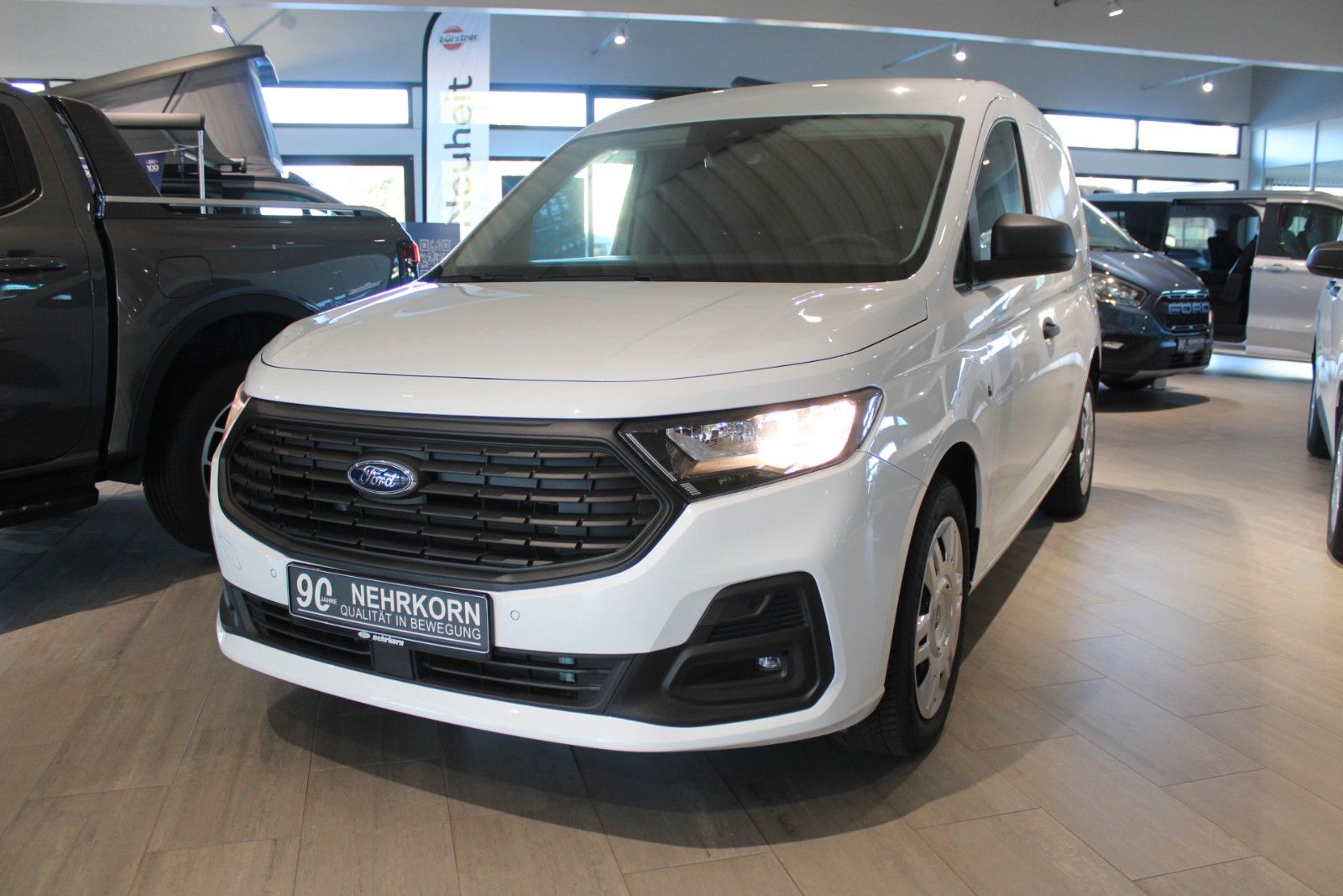 Fahrzeugabbildung Ford Transit Connect TREND L1 AHK NAVI IACC uvm.