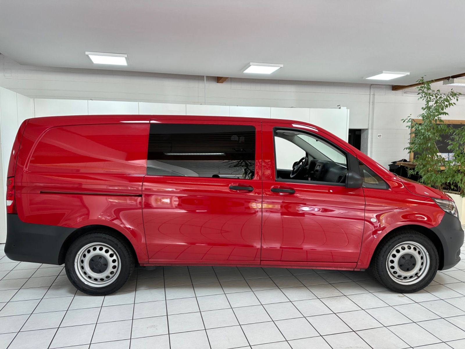 Fahrzeugabbildung Mercedes-Benz Vito Kasten 114 CDI, BT RWD lang*Werkstattwagen*