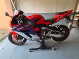 Honda CBR 1000 RR Fireblade  - HONDA 2005 CBR 1000 RR