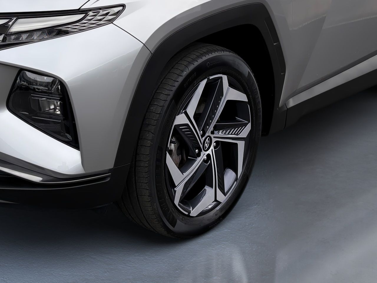 Fahrzeugabbildung Hyundai TUCSON TREND SHZ*LHZ*NAVI*KRELL*ZV*PANO*
