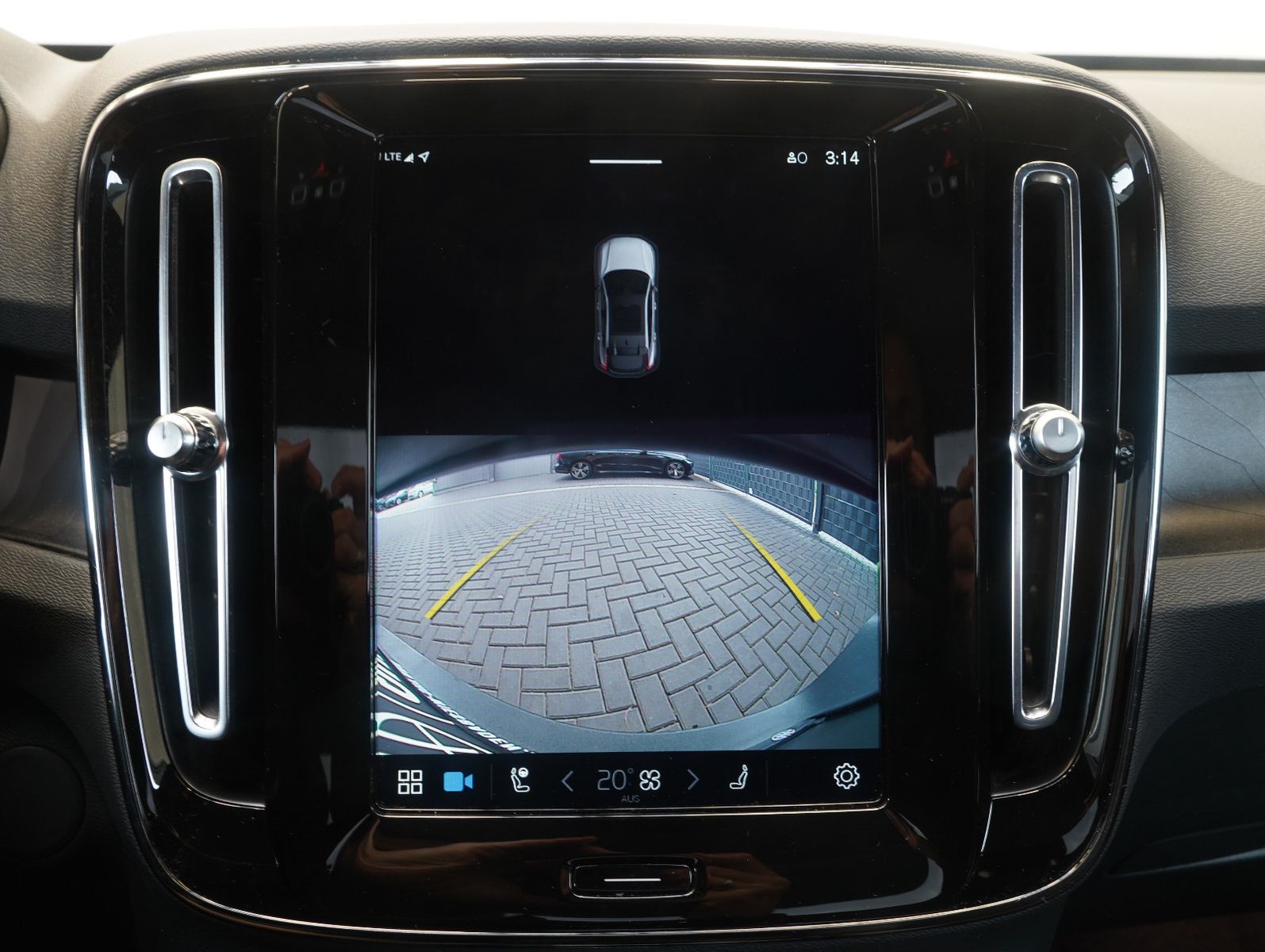 Fahrzeugabbildung Volvo C40 Plus Recharge Twin Pure Electric AWD
