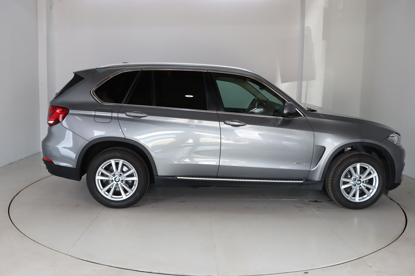 Fahrzeugabbildung BMW X5 xDrive30d * HUD* Pano * Memory * RFK *