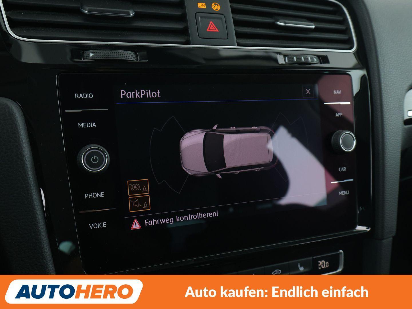 Volkswagen Golf VII 1.5 TSI ACT Highline BMT Aut.*NAVI*LED*