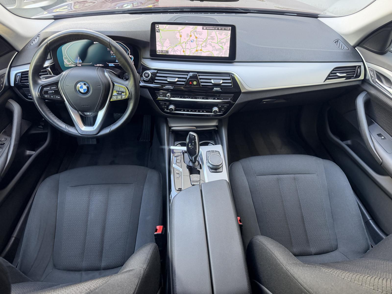 BMW 530 e xDrive Individual LED Live-Cockpit Kamera 