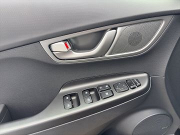 Hyundai Kona Plus Elektro Kam.+KeyLess+LED+Navi+SHZ+ACC