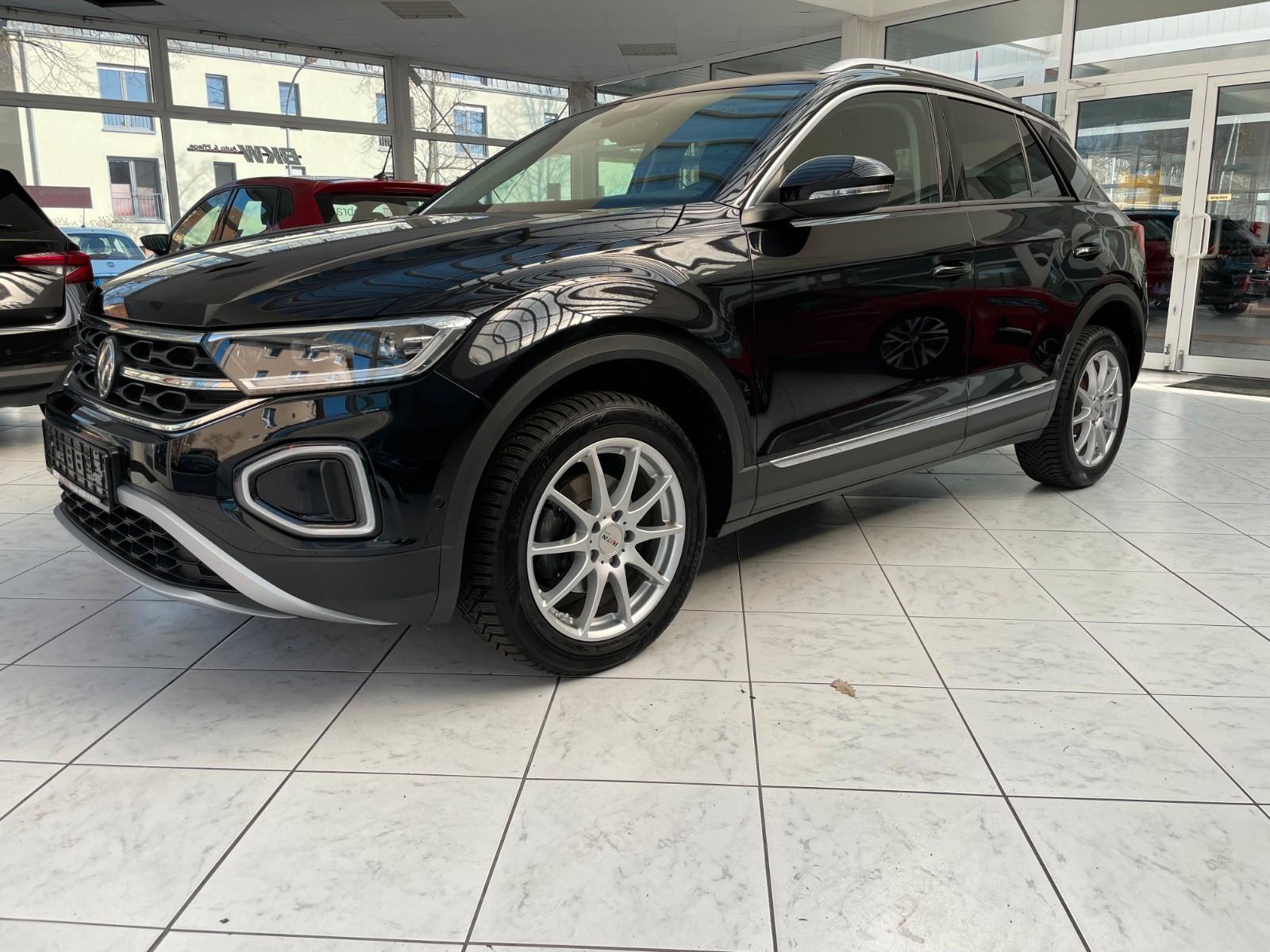 Volkswagen T-Roc Style 1.5 TSI DSG *PDC*AHZ*Navi