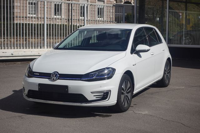 Volkswagen e-Golf Golf VII Lim. CCS-Ladedose Navi LED PDC