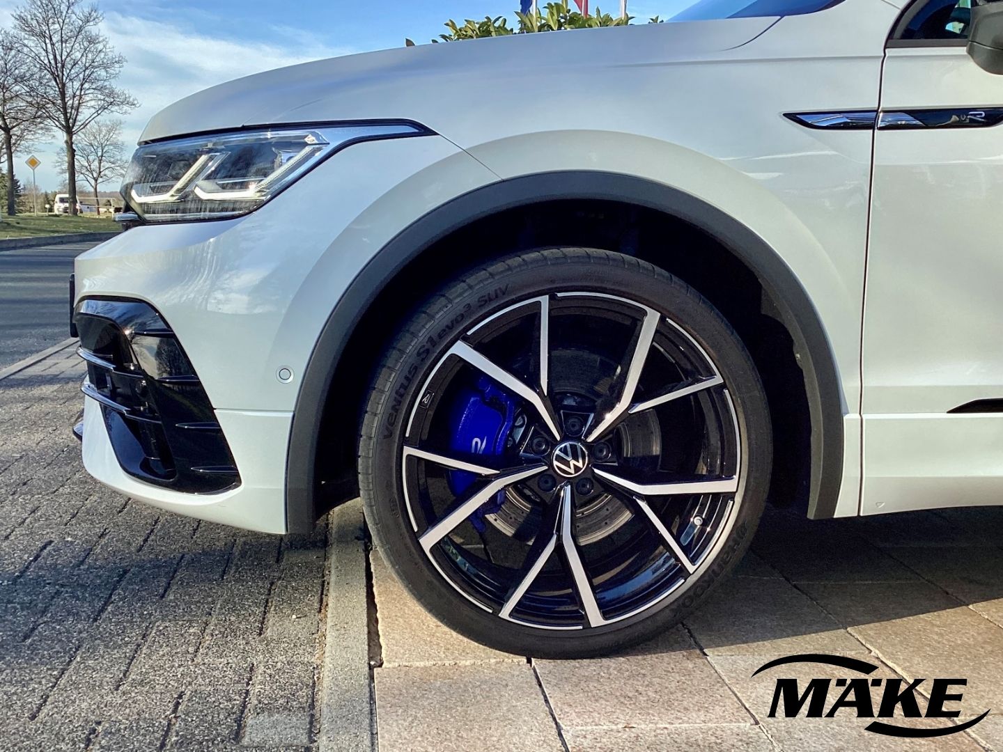 Tiguan R Black Style 2.0TSI DSG 4M DCC NAVI H&K 