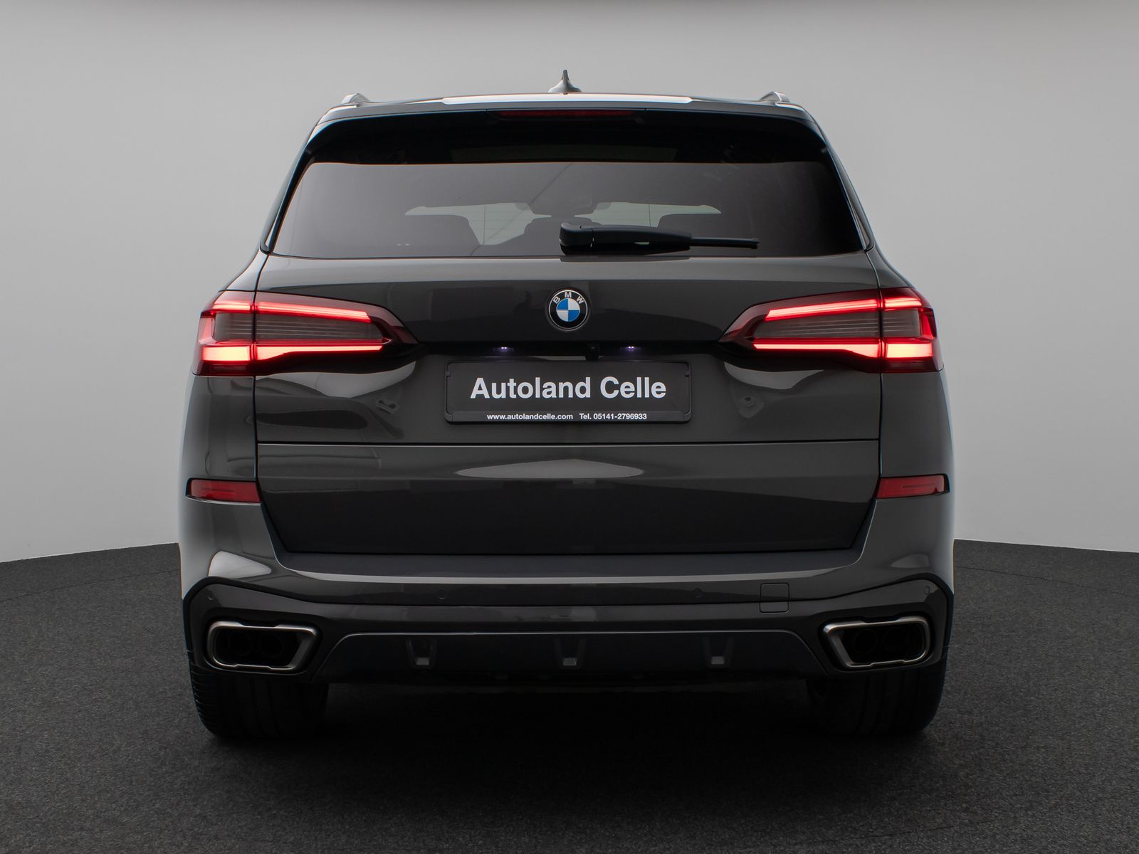 Fahrzeugabbildung BMW X5 M50i Panorama 360°Laser HUD DAB B&W Massage