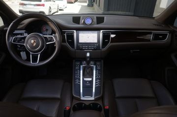 Porsche Macan - 2