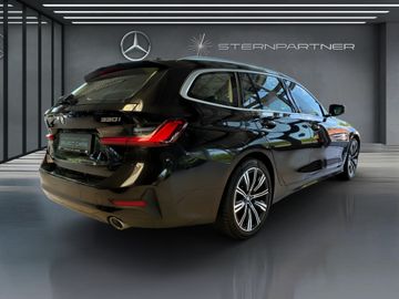 BMW 330 - 12