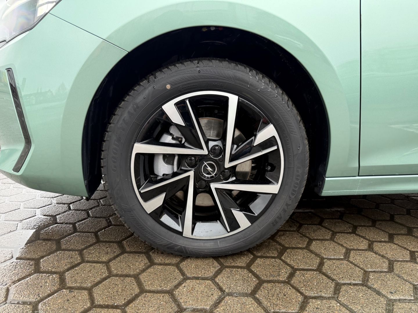 Opel Corsa - Bild 4