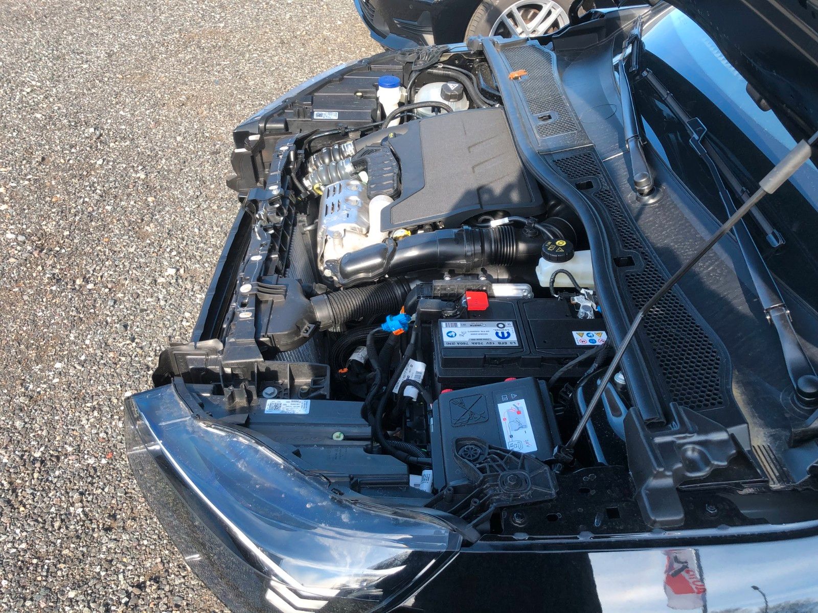 Fahrzeugabbildung Opel Corsa F GS Unfallschaden