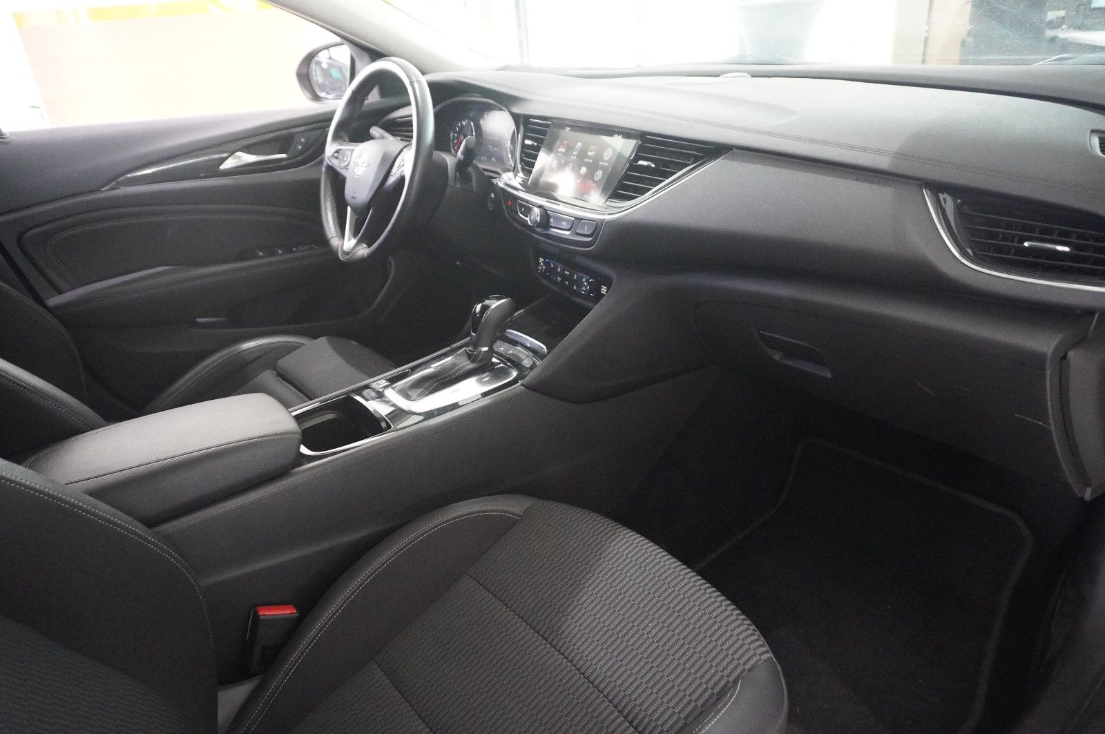 Fahrzeugabbildung Opel Insignia B ST 1.5T DYNAM. NAVI/LED/KAMERA/VIRTU.
