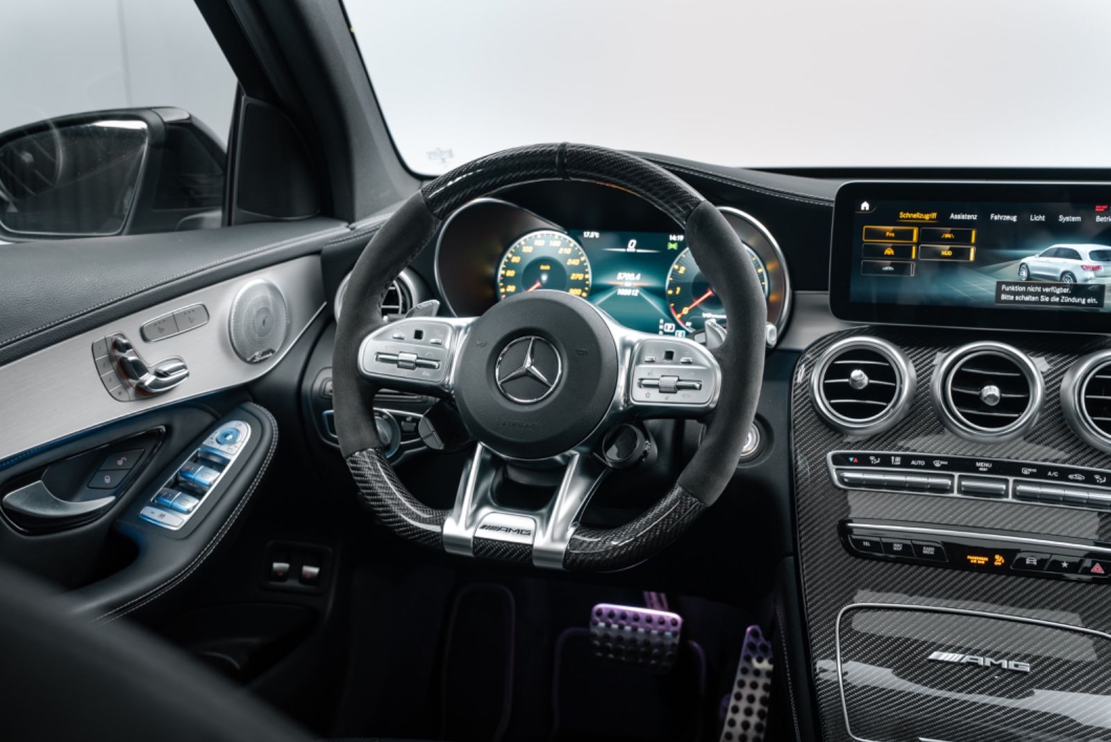 Fahrzeugabbildung Mercedes-Benz GLC 63 S AMG BUSINESS/HUD/PANO/NIGHT/BURM
