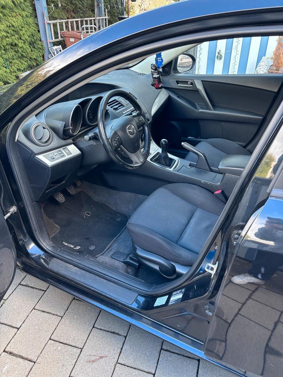 Mazda 2 2011 — photo 5