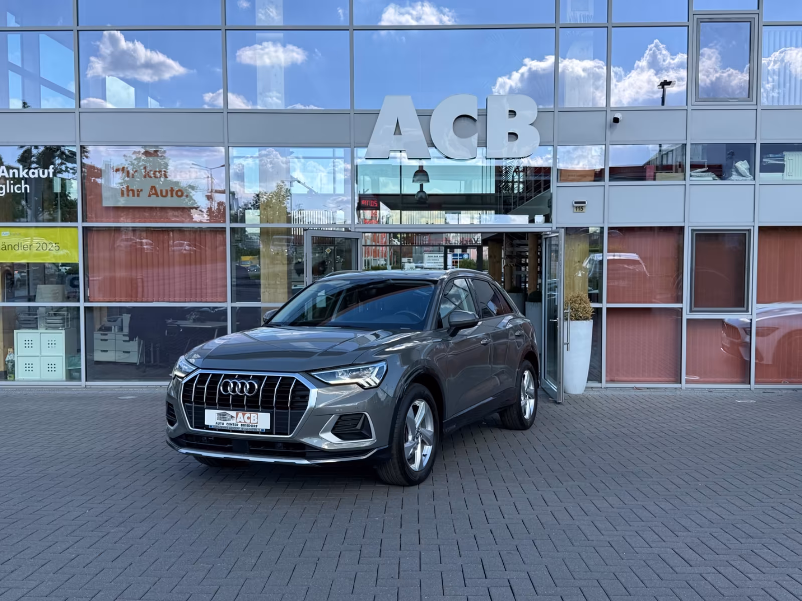 Audi Q3 40 TFSI quattro advanced LED Navi AVC RFK
