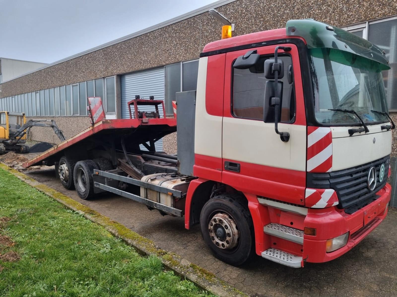 Mercedes-Benz Actros 2535 Schiebeplateau Abschleppwagen