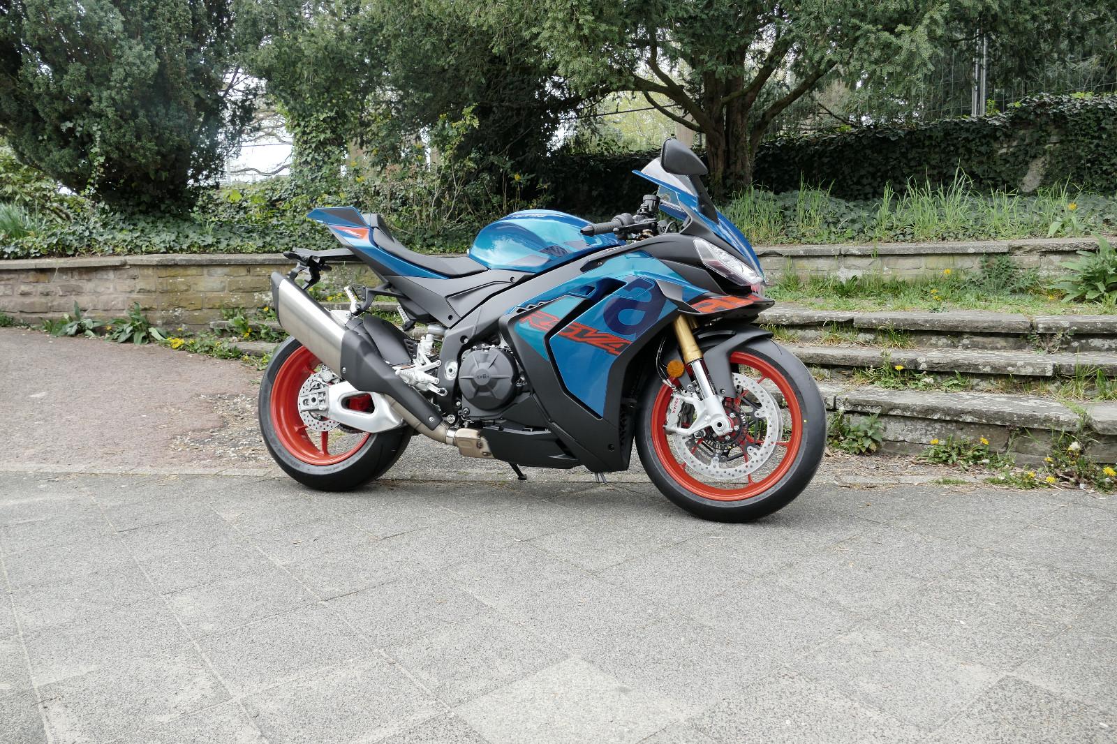 Aprilia RSV 4