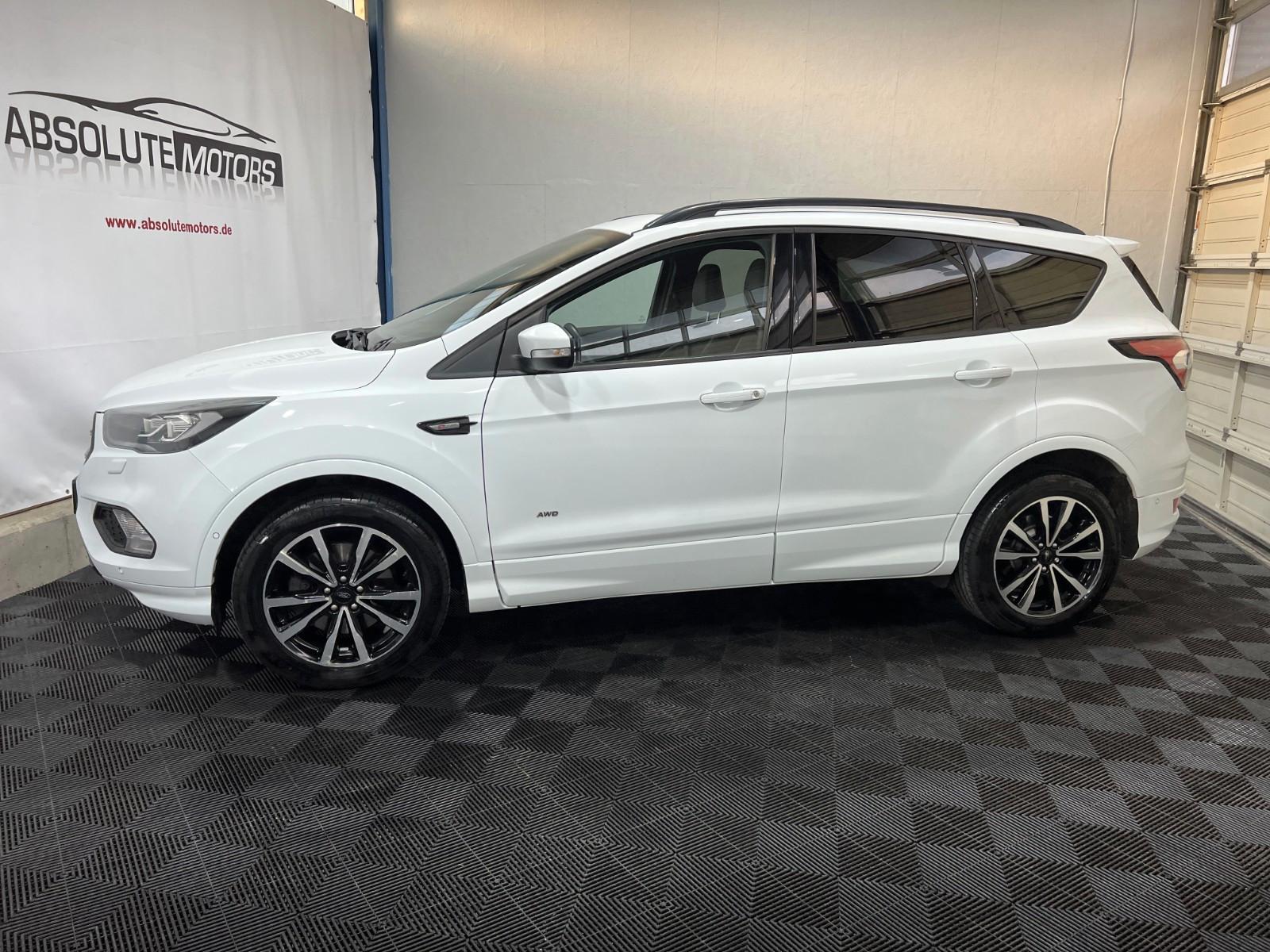 Ford Kuga ST-Line 1,5Eco 4x4 Autom *AHK *Pano *Sync
