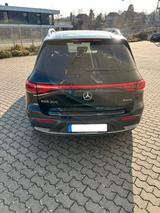 Mercedes-Benz EQB 300 4MATIC  - schwarze Mercedes-Benz EQB