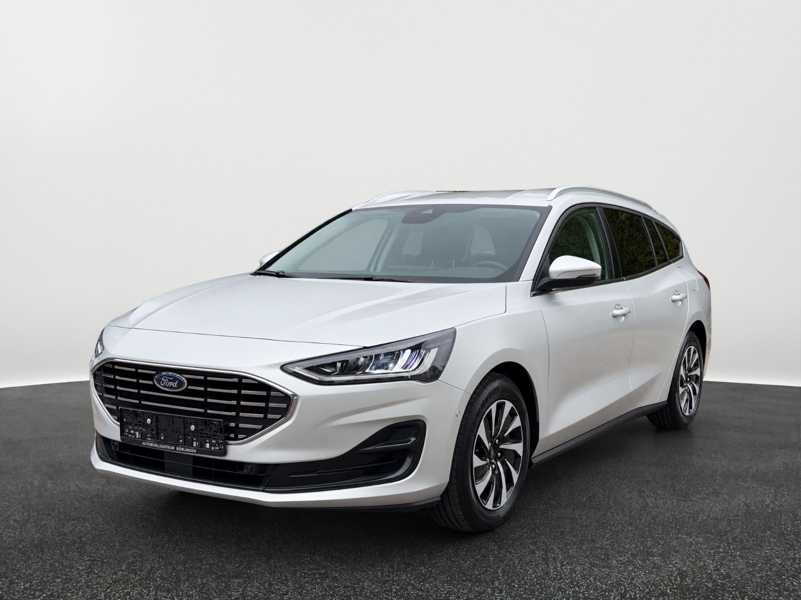 Ford Focus Turnier TitaniumX*AHK*KAMERA*WINTER*E-HECK
