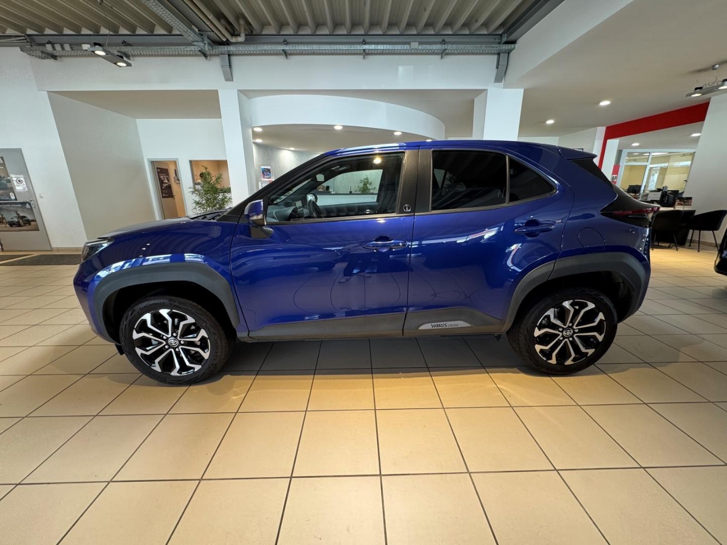 Toyota Yaris Cross Hybrid FWD Team Deutschland / Sitz-,