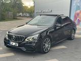 Mercedes-Benz E 63 AMG 4Matic Designo.Pano+Massage TOP Zustand - gebrauchte Mercedes-Benz E 63 AMG aus dem Jahr 2015