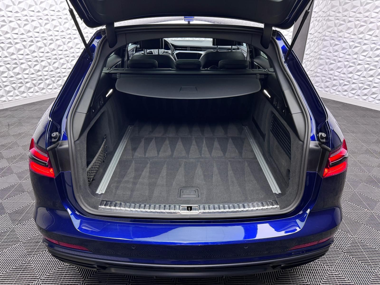 Fahrzeugabbildung Audi 45 TFSI QUAT/S-LINE/ACC/PANO/STANDHZ/B&O/KEYL/DA