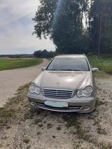 Mercedes-Benz C 220 Kompressor  - Mercedes-Benz C 220 mit Benzin-Antrieb